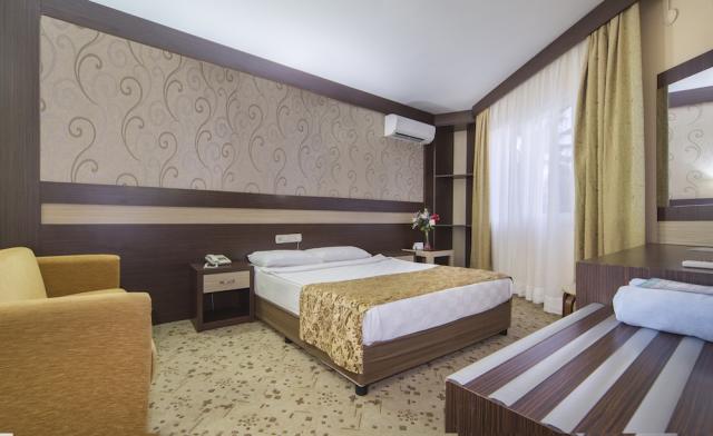 Turecko - Alanya - Hotel Lonicera World - rodinná izba