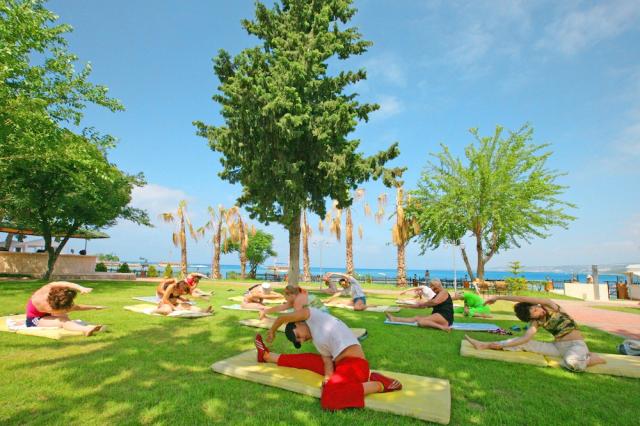 Turecko - Alanya - Hotel Lonicera World - cvičenie