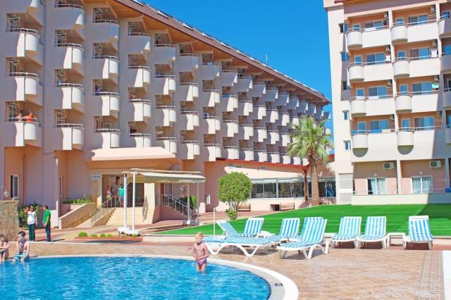 Turecko - Alanya - Hotel Lonicera World - pokojový bazén