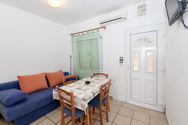 Chorvátsko - ostrov Pag - Pag - apartmány Robert - denná miestn