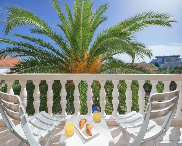 Chorvátsko - Vodice - Penzión Sidro - balkón