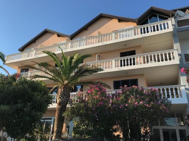 Chorvátsko - Vodice - Penzión Sidro