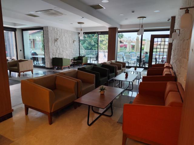 Turecko - Side - Hotel Sirma - lobby