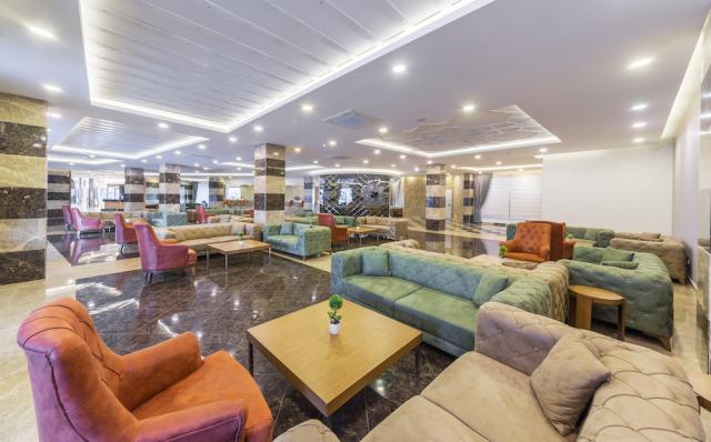 Turecko - Alanya - Hotel Lonicera Resort & Spa - lobby