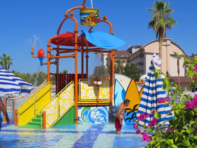 Turecko - Alanya - Hotel Lonicera Resort and Spa - aquapark