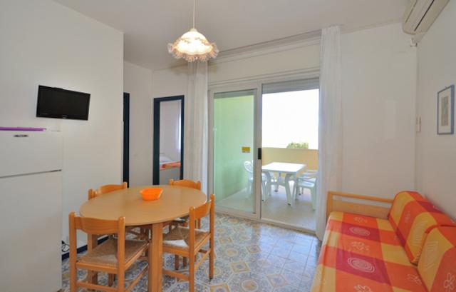 Apartmány Cormoran typ B2+2 denná miestnosť