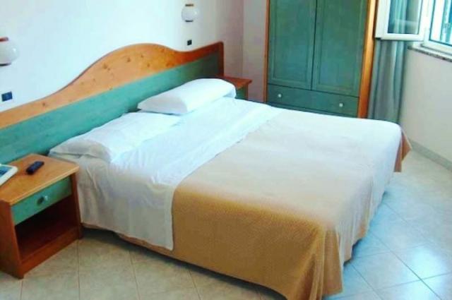 ostrov Ischia · letovisko Forio - izba v hoteli Park Victoria