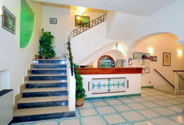 ostrov Ischia · letovisko Forio - recepcia hotela Park Victoria
