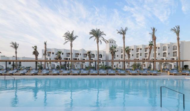 Serry Beach Resort