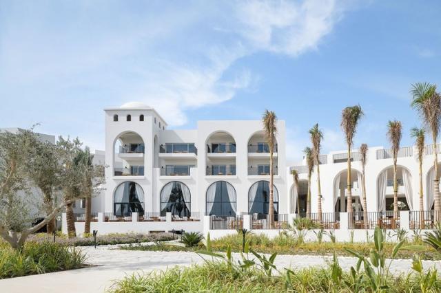 Serry Beach Resort