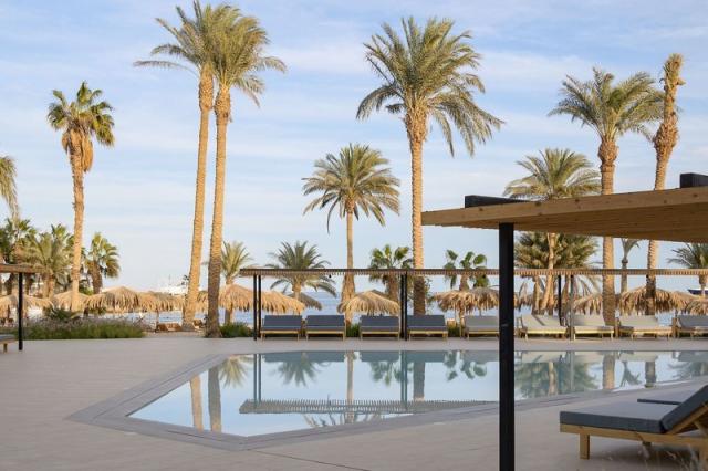 Serry Beach Resort