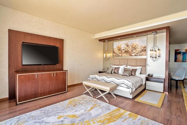 Rixos Premium Magawish Suites & Villas