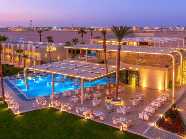 Beach Albatros Resort