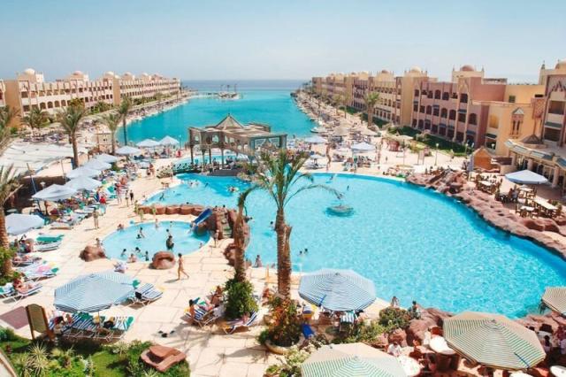 Sunny Days El Palacio