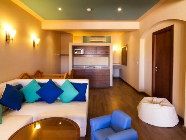 Jaz Lamaya Resort