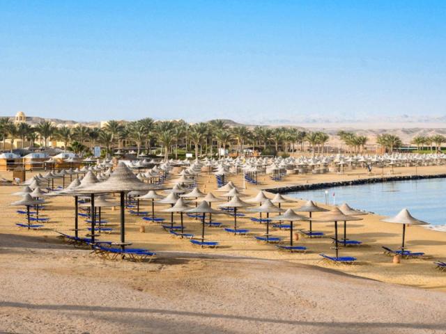 Jaz Lamaya Resort