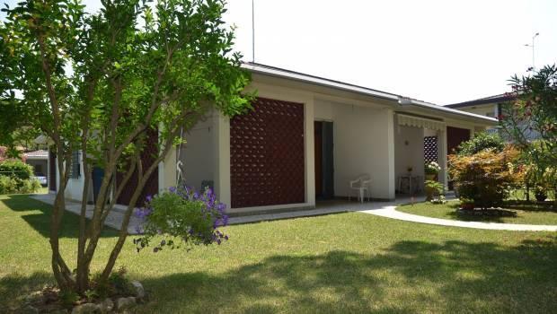 Vila Regina A & B