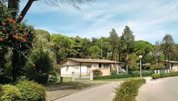 Villaggio Laura R