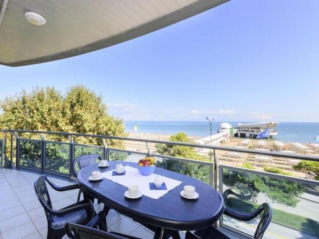 Sunbeach