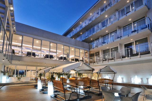 Marina Palace