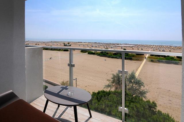 Marina Palace