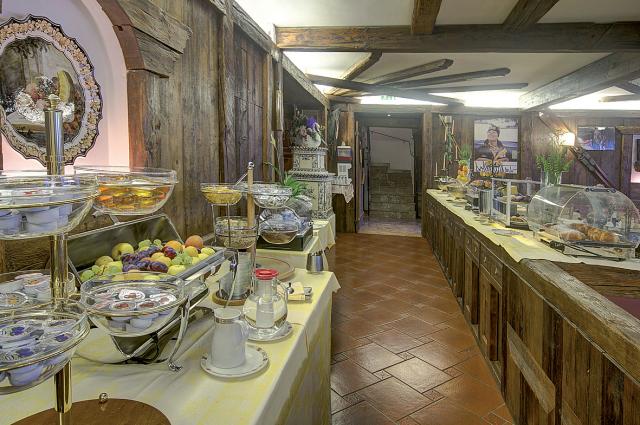 Cortina Barisetti