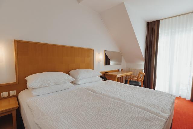 Ramada Hotel & Suites