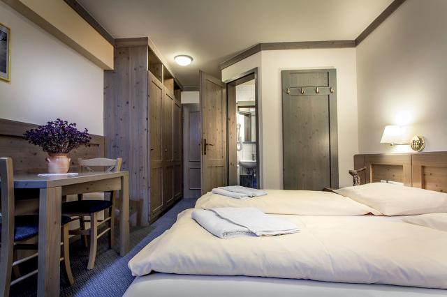 Hotel Raj
