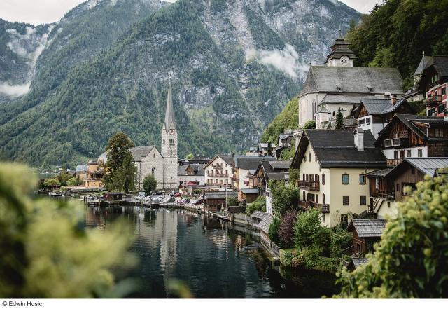 Hallstatt-Viewpoint_(C) Edwin Husic.jpg