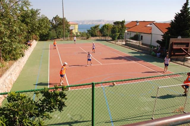 Tenis