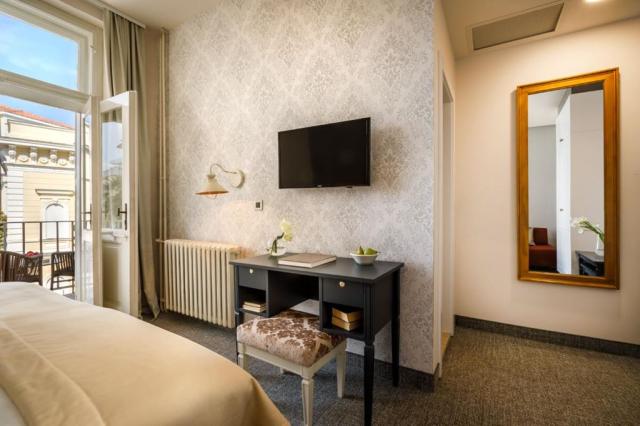 Lungomare hotel - pokoj Standard, strana ulice - Opatija -  - C