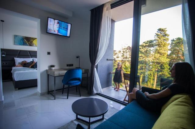 Liberty Plaza hotel - pokoj Deluxe BP - Novalja (ostrov Pag) -