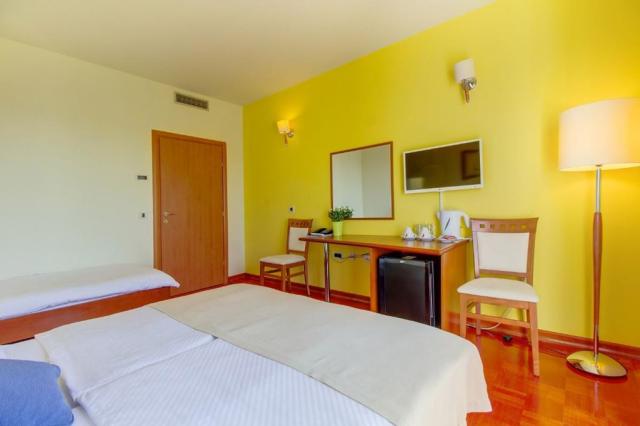 Manora hotel - pokoj Triple - Nerezine (ostrov Lošinj) -  - Cho