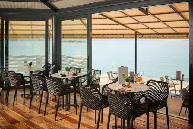 Lišanj Aminess Vival Casa (depandance) - Beach bar Punto Mare -