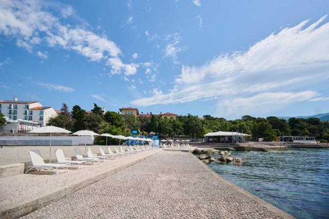 30_Aminess_Vival_Casa_Lisanj_beach_Aminess_Vival_Lisanj_Family_