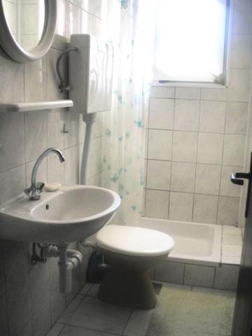 Vlado vila - apartmán pro 5 osob s 1 ložnicí, přízemí - Omiš-Du