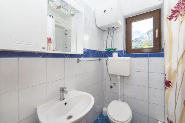 Vila Neda-Maršić - až čtyřlůžkový apartmán č. 5 - Gradac - Chor