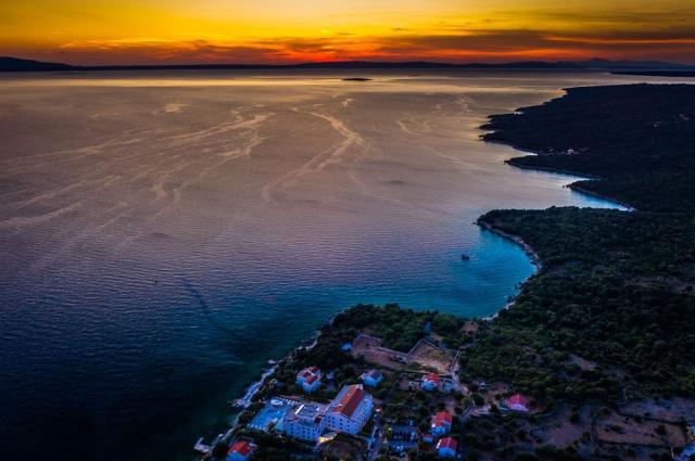 La Luna Island hotel - Jakišnica (ostrov Pag) -  - Chorvatsko