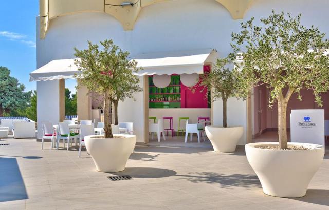Park Plaza Histria hotel - Marina Wing depandance - bar u bazén