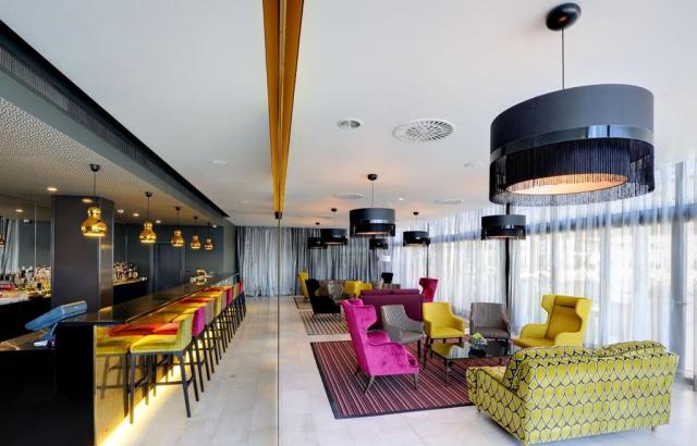 Park Plaza Histria hotel - Marina Wing depandance - Lunas Loung