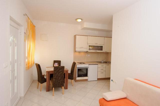 Biokovo vila a depandance - apartmán č. 1 - Gradac -  - Chorvat