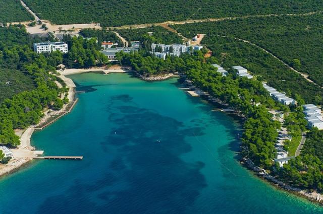 Crvena Luka Hotel & Resort