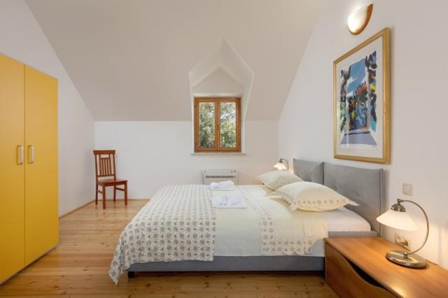 Dubrava vila - Pučišča (ostrov Brač) -  - Chorvatsko