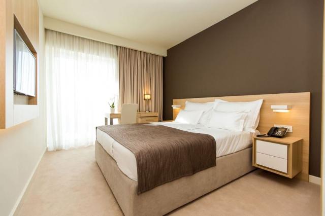 Crikvenica hotel - dvoulůžkový pokoj Superior, balkon - Crikven