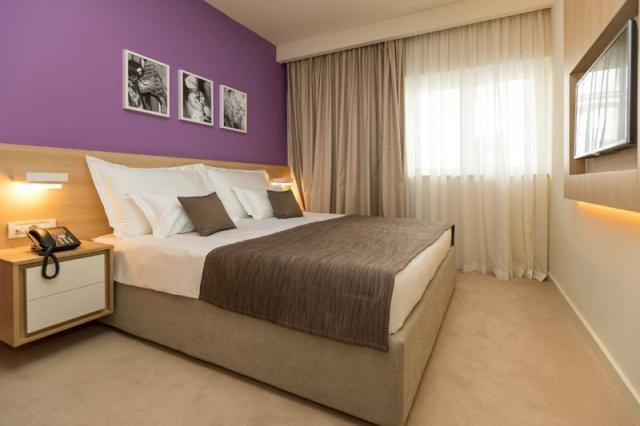 Crikvenica hotel - dvoulůžkový pokoj Comfort, balkon mořská str