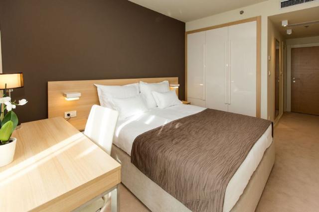 Crikvenica hotel - dvoulůžkový pokoj Superior, balkon mořská st