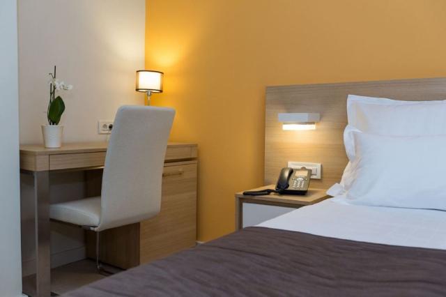 Crikvenica hotel - dvoulůžkový pokoj Superior, balkon - Crikven