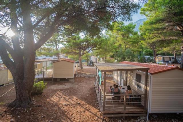 Dole Navores kemp mobil home - MH RELAX (40-80 m od moře) - Živ