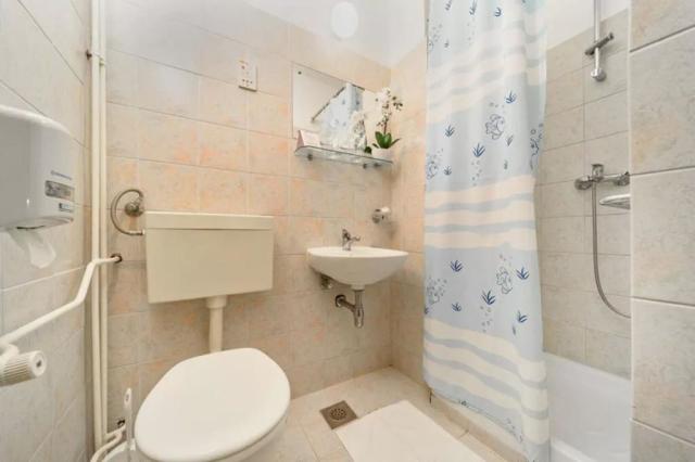 Biševo hotel - dvoulůžkový pokoj s balkonem, mořská strana - Ko