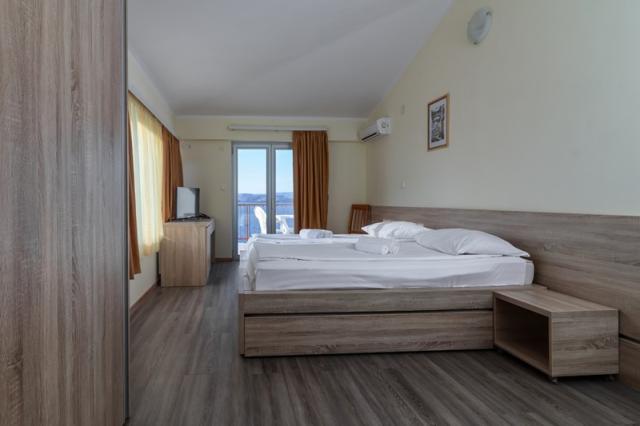 Zagreb hotel - Hlavní budova - Karlobag -  - Chorvatsko